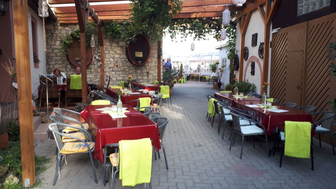 Weingut Maik Hahn_Rotweinkerb, © Weingut Maik Hahn Weingut Maik Hahn_Rotweinkerb, © Weingut Maik Hahn