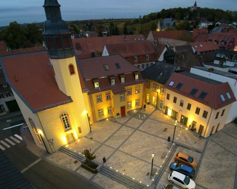Neue Tourist Information am Platz der kleinen Kirche, © Stadt Osthofen Neue Tourist Information am Platz der kleinen Kirche, © Stadt Osthofen