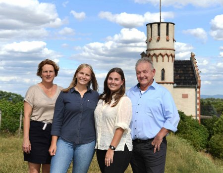 Weingut Kratz_Familie 2, © Weingut Kratz Weingut Kratz_Familie 2, © Weingut Kratz