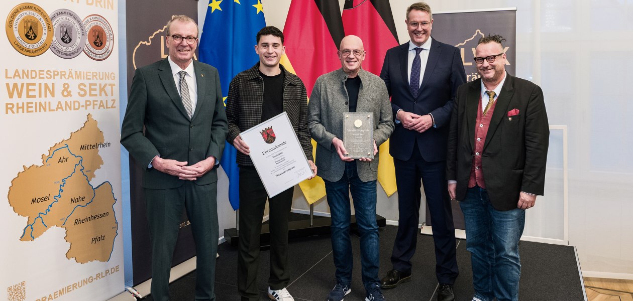 Staatsehrenpreis 2025 Weingut Bretz, © LWK RLP/Carsten Costard Staatsehrenpreis 2025 Weingut Bretz, © LWK RLP/Carsten Costard