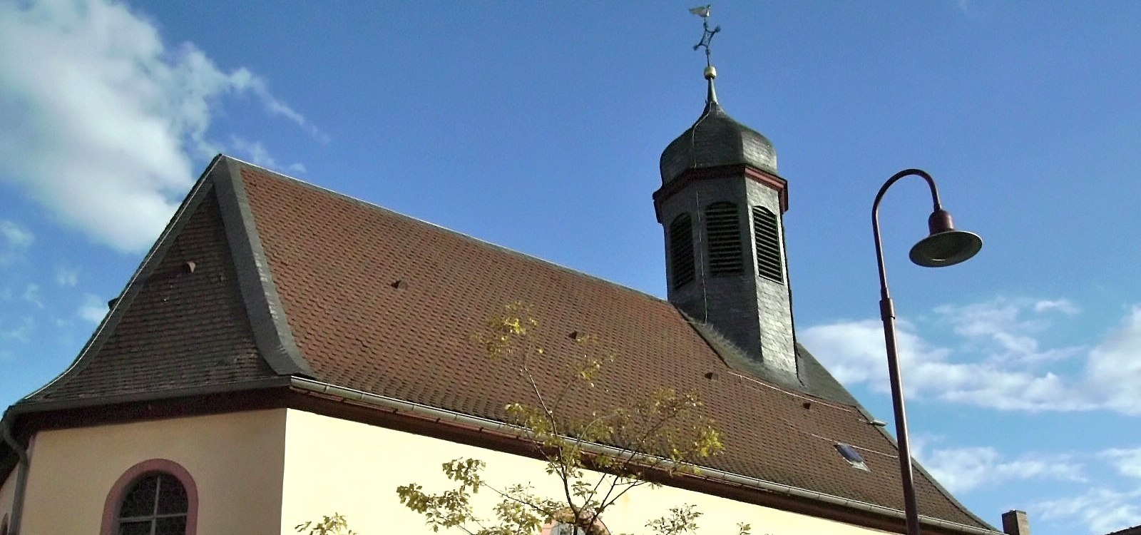 Evangelische Kirche Monzernheim, © Günther Muth Evangelische Kirche Monzernheim, © Günther Muth