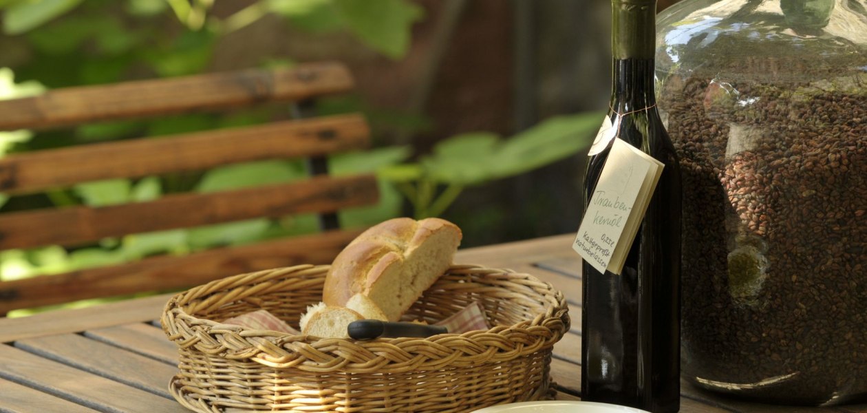 Weingut Dätwyl_Traubenkernoel, © Weingut Dätwyl Weingut Dätwyl_Traubenkernoel, © Weingut Dätwyl