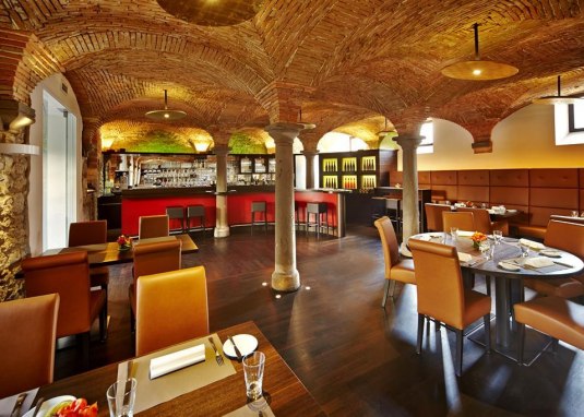 Vis à Vis Weinbar und Restaurant © Vis a Vis / Carsten Costard Vis à Vis Weinbar und Restaurant © Vis a Vis / Carsten Costard