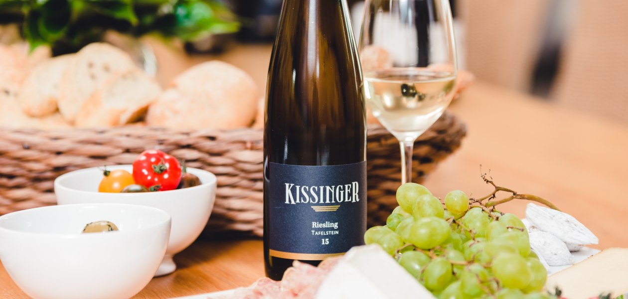 Weingut Kissinger_Weinflasche, © Clemens Hess Weingut Kissinger_Weinflasche, © Clemens Hess