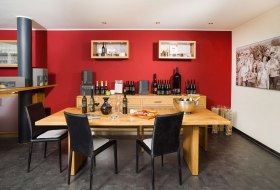 Rodensteiner Wein & Sekt Vinothek 4 klein (c) Carsten Costard Rodensteiner Wein & Sekt Vinothek 4 klein (c) Carsten Costard