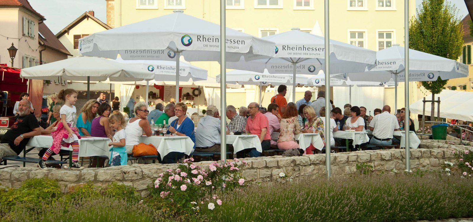 Weinfest Bechtheim, &copy; Rheinhessenwein e.V. / Ullrich Knapp www.k-2-o.de