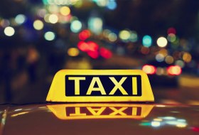 Ruftaxi im wonnegau &copy; Jaromir Chalabala /shutterstock