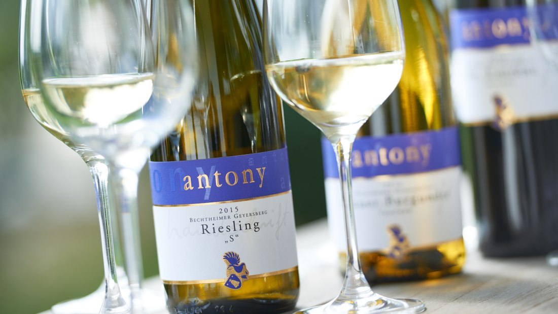Weingut Antony_Weinflasche, &copy; Weingut Antony
