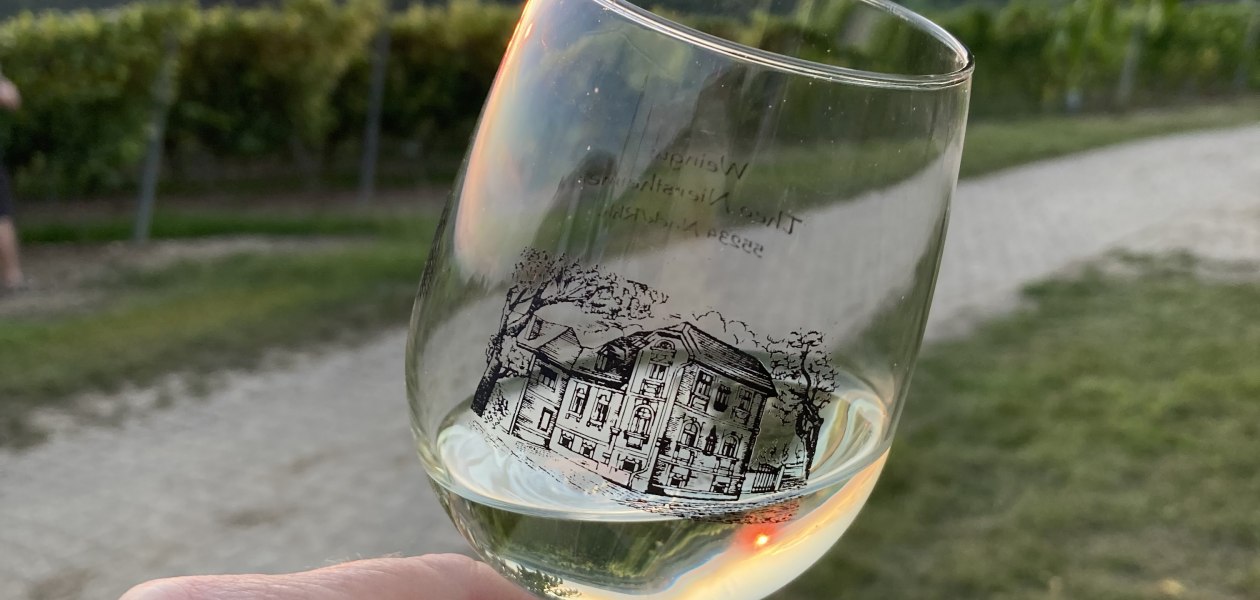 Weingut Nierstheimer_Weinglas, © Weingut Nierstheimer