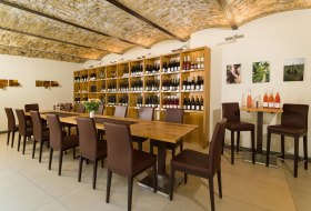 VinoPeth 1 © Carsten Costard