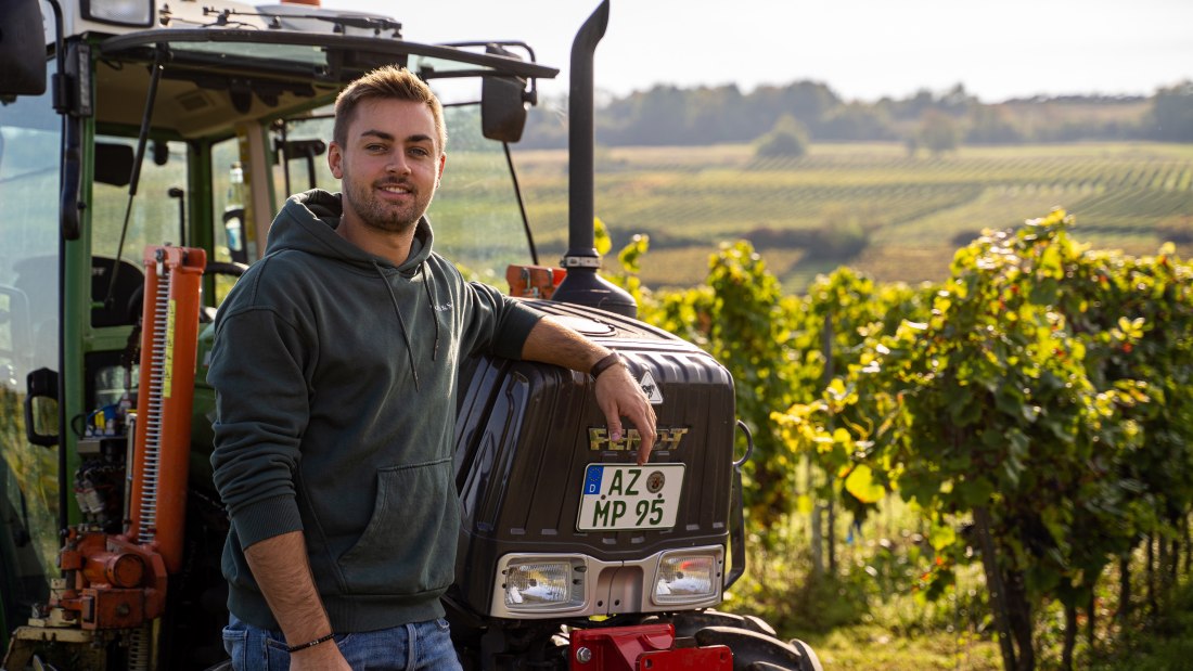 Mark Hahn Weine_Traktor, &copy; Mark Hahn Weine Weingut Hahn GbR