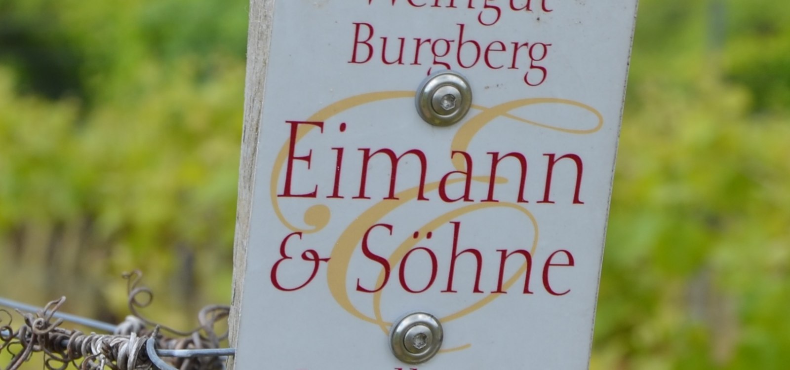 Weingut Burgberg Eimann & S&ouml;hne_Schild, &copy; Weingut Burgberg Eimann & S&ouml;hne