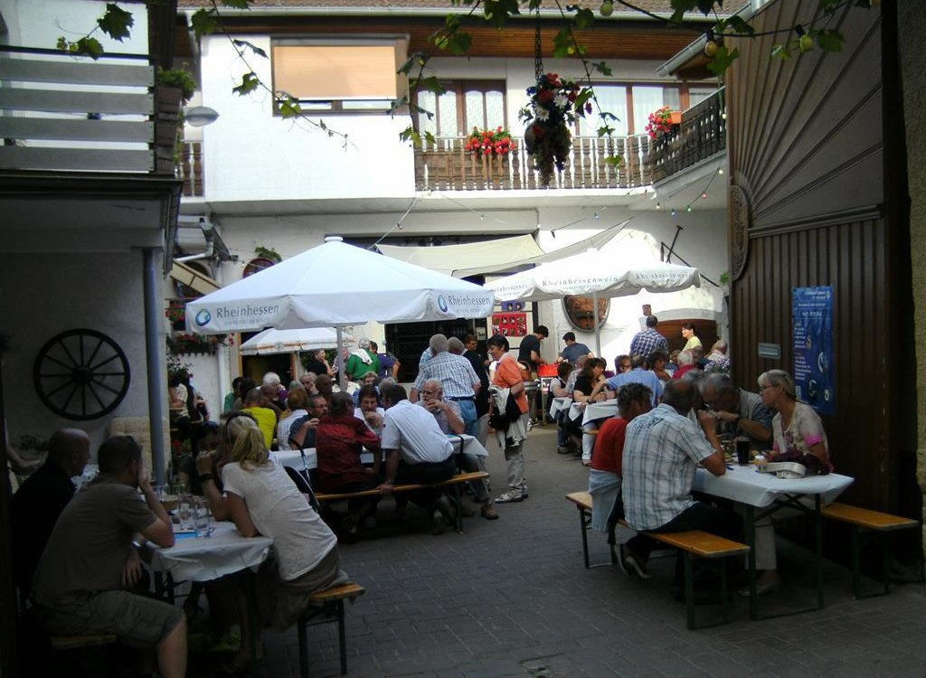 Weingut Besant_Innenhof, &copy; Weingut Besant