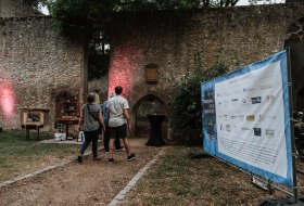 Festival der K&uuml;nste Eingang &copy; Dan Rawk