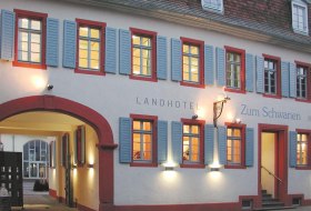 Hotelansicht von aussen &copy; Landhotel Zum Schwanen