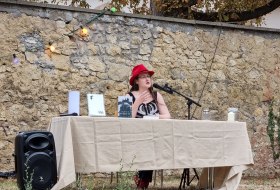 Elenor Avelle liest auf der Bechtheimer Lesenacht &copy; Touristikverein Wonnegau e.V.