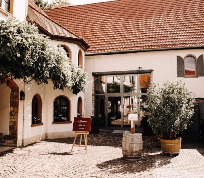 Weingut Hahn_Eingang, © Eventlocation Weingut Hahn