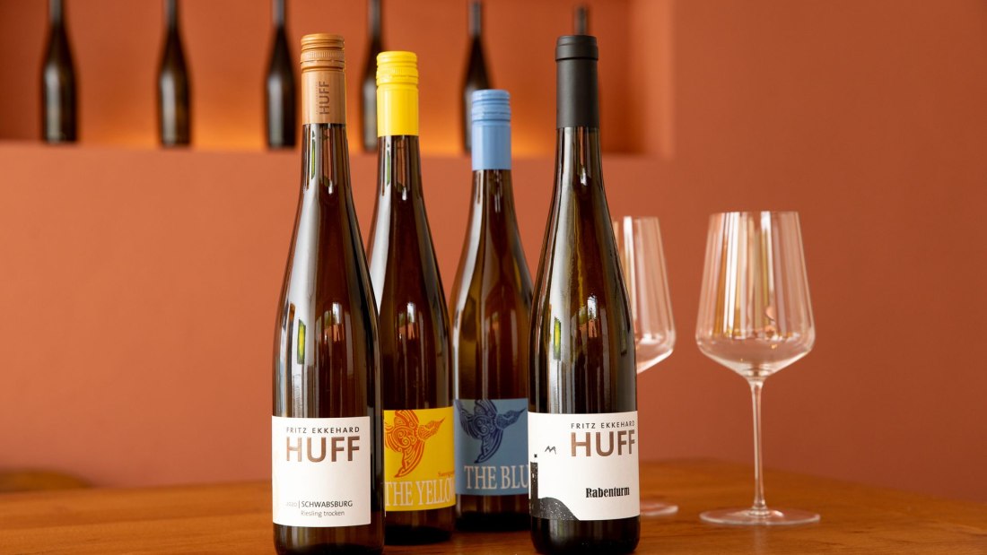 Weingut Fritz Ekkehard Huff_Weinflaschen, &copy; Jason Sellers