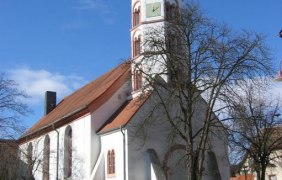 Ev. Kirche Dittelsheim-He&szlig;loch &copy; www.heidenturmkirchen.de