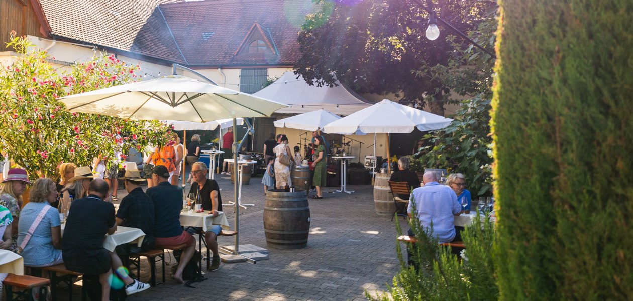 Innenhof Weingut Spies, © Weingut Spies