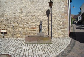 Brunnen Hangen-Weisheim &copy; Verbandsgemeinde Wonnegau / Michael Thier