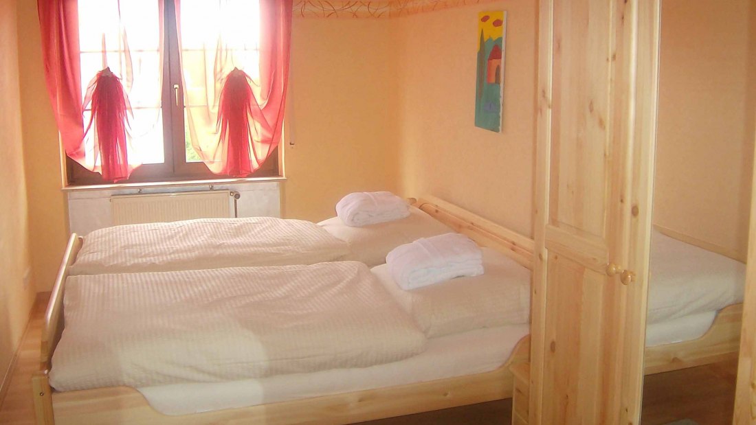 Weingut Kissel_G&auml;stezimmer 2, &copy; Weingut Kissel