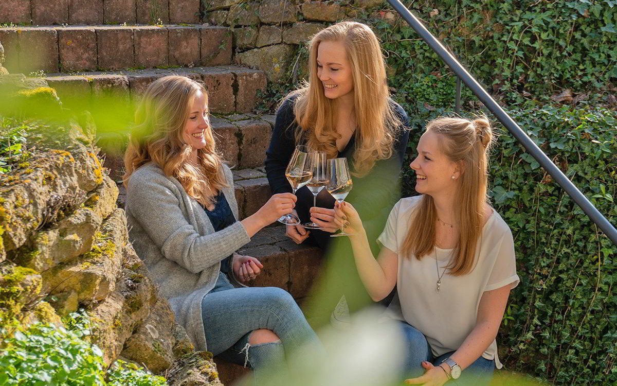 Weingut Gebert_Toechter im Weingarten, &copy; Weingut Gebert