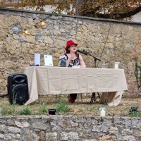 Elenor Avelle liest auf der Bechtheimer Lesenacht &copy; Touristikverein Wonnegau e.V.