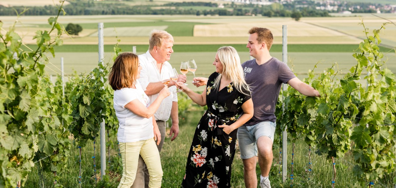 Weinhaus Kissel-Familie, &copy; Lila Pictures